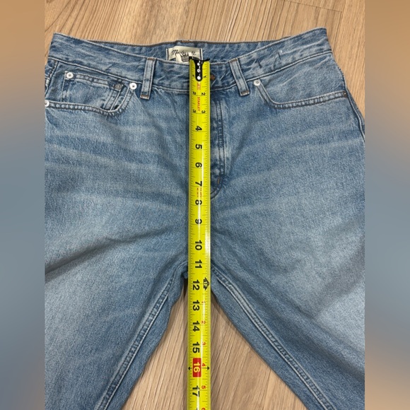 madewell The Darted Barrel-Leg Jean 
Size 28 - Picture 10 of 12